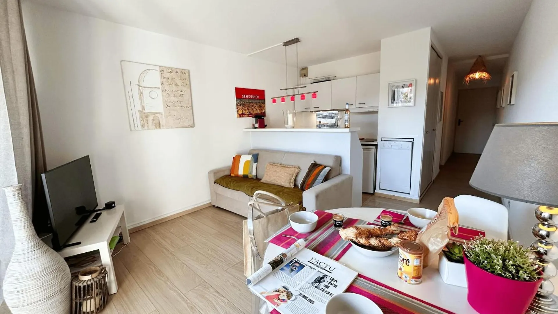 Renovated 2 Room Apartment - Ac Wifi And Terrace Гримо